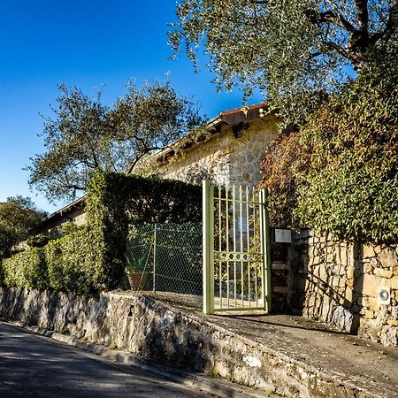 Terre Bianche Appartamenti Dolceacqua Esterno foto