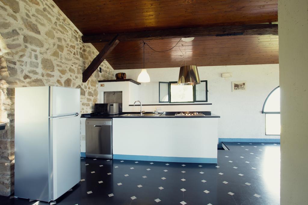 Terre Bianche Appartamenti Dolceacqua Esterno foto