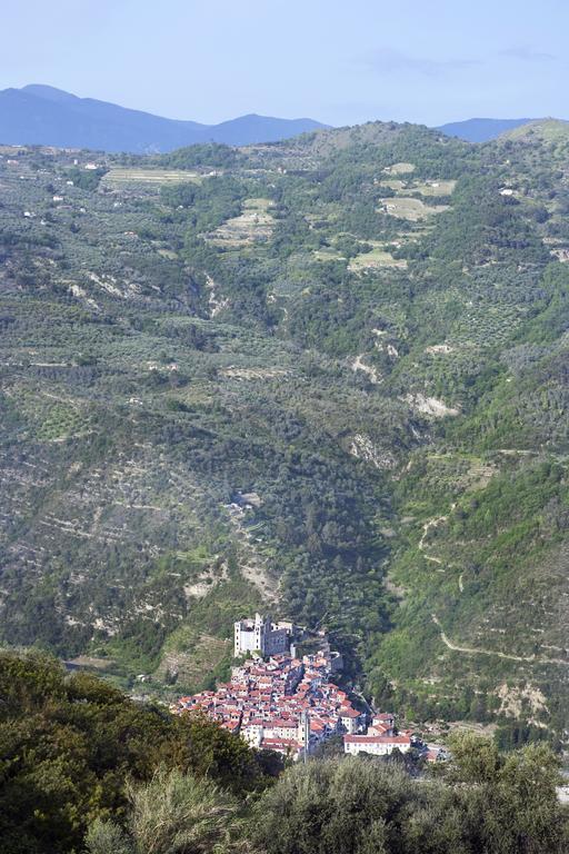 Terre Bianche Appartamenti Dolceacqua Esterno foto